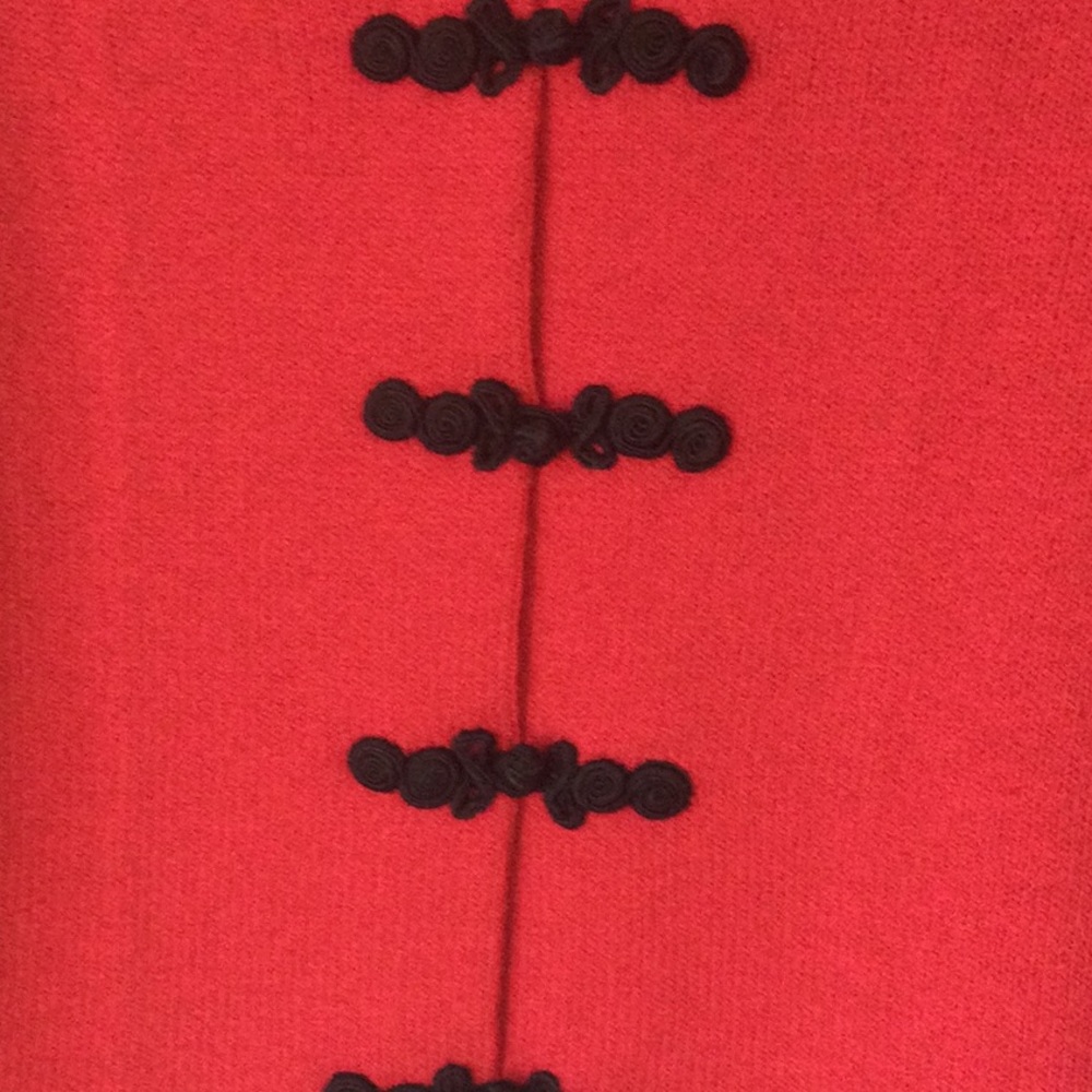 Beautiful sweater - Picture 4 of 5